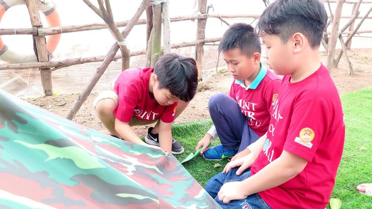 Chấn chỉnh các hoạt động giáo dục trải nghiệm ở ngoài nhà trường không đúng quy định - Ảnh 2.