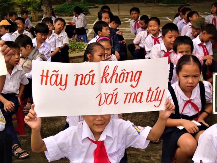 Yêu cầu trường học phối hợp với 3 ngành phát hiện sớm học sinh liên quan đến tệ nạn ma túy - Ảnh 1. Yêu cầu trường học phối hợp với 3 ngành phát hiện sớm học sinh liên quan đến tệ nạn ma túy - Ảnh 1.