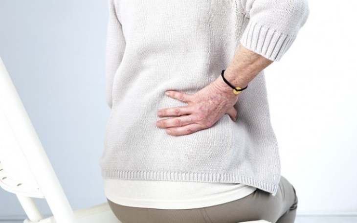 Cách điều trị và phòng ngừa loãng xương ở người cao tuổi