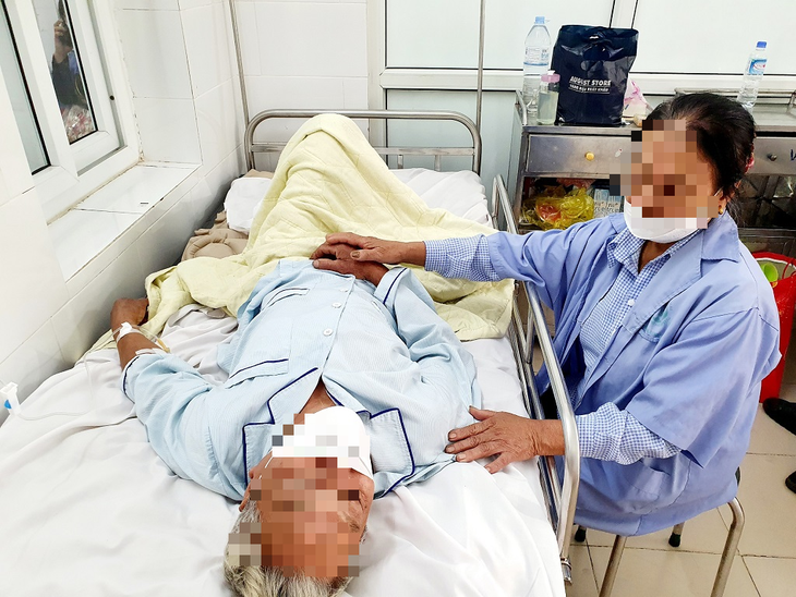 Hai người đàn ông bị viêm màng não, nhiễm khuẩn huyết nguy kịch do vi khuẩn liên cầu lợn - Ảnh 3. Hai người đàn ông bị viêm màng não, nhiễm khuẩn huyết nguy kịch do vi khuẩn liên cầu lợn - Ảnh 3.