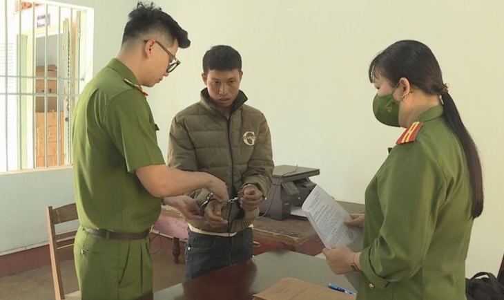 Khởi tố kẻ hiếp dâm con gái ruột của người tình - Ảnh 1.