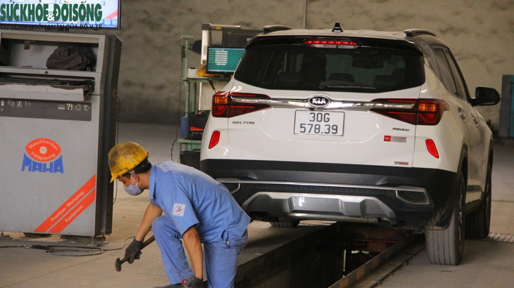 Chủ xe bớt bị ‘hành’ nhờ quy định đăng kiểm mới - Ảnh 2.