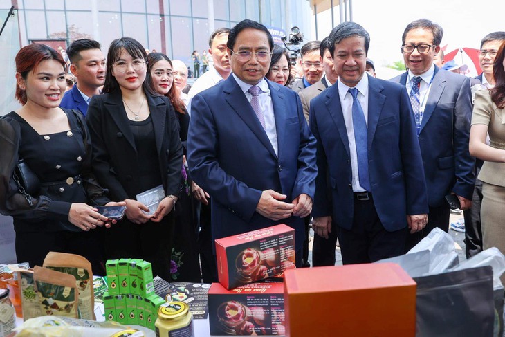 Thủ tướng: Khởi nghiệp, đổi mới sáng tạo là động lực, nguồn lực quan trọng trong phát triển - Ảnh 1.