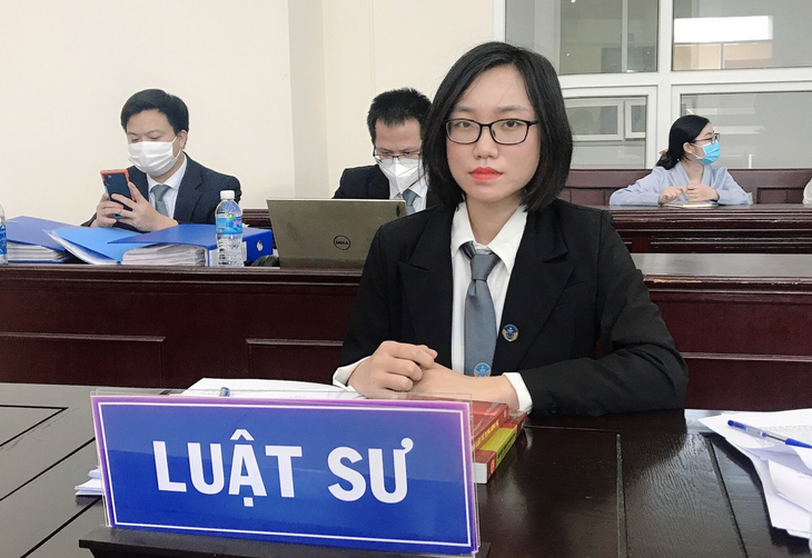 Vụ bạo hành, cho bé trai hút ma túy ở Hóc Môn: Cha 'hờ' có thể sẽ phải ngồi tù tới 20 năm - Ảnh 2.
