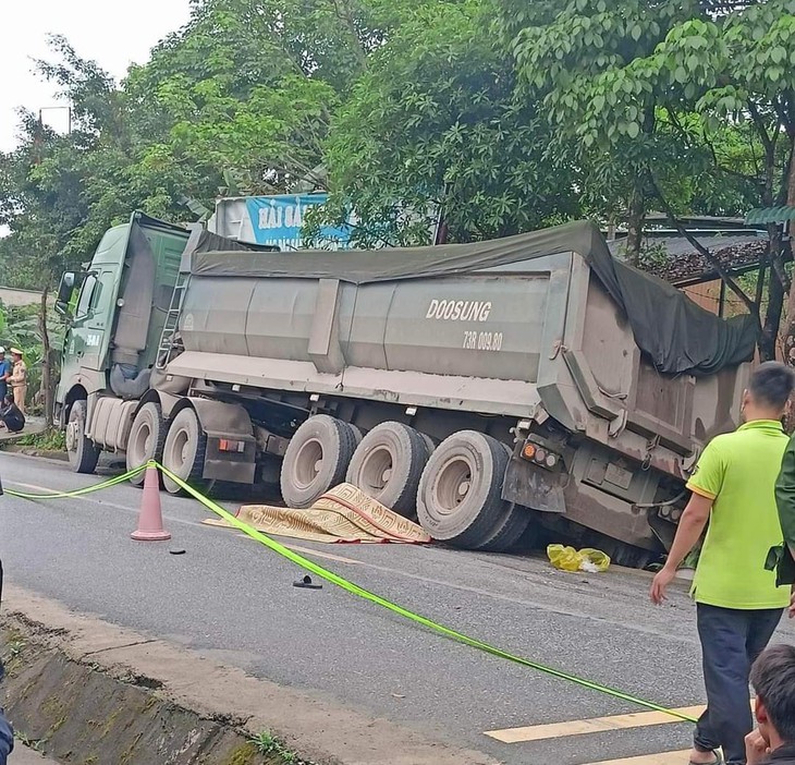 Nam sinh bị tai nạn tử vong sau giờ học - Ảnh 1.