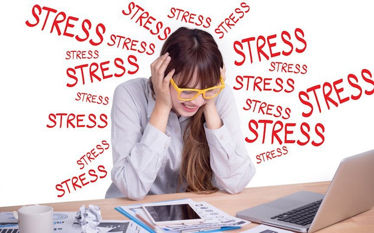 Căng thẳng có thể khiến da nổi mụn, phát ban