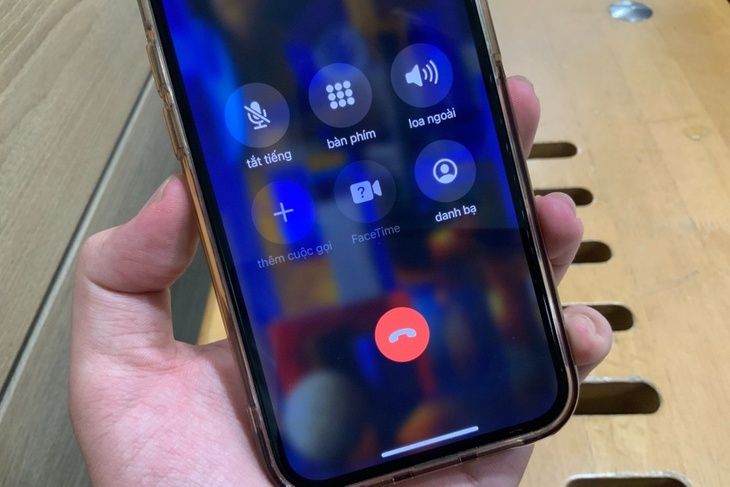 Một người đàn ông ở Hà Nội bị lừa 260 triệu đồng từ màn kịch 'con đang cấp cứu' - Ảnh 1.