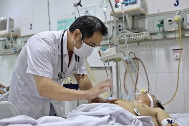 Bộ Y tế dự kiến bãi bỏ 92 thủ tục hành chính trong triển khai Luật Khám bệnh, chữa bệnh sửa đổi- Ảnh 1.