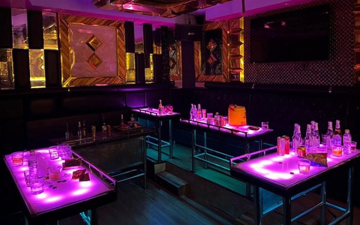 Phạt 45 triệu đồng quán karaoke bị đình chỉ nhưng vẫn lén lút hoạt động