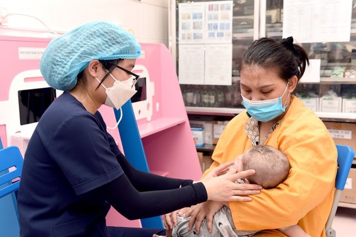 Bệnh viện Phổi Nghệ An hướng tới bệnh viện chuyên sâu của khu vực - Ảnh 5. Bệnh viện Phổi Nghệ An hướng tới bệnh viện chuyên sâu của khu vực - Ảnh 5.