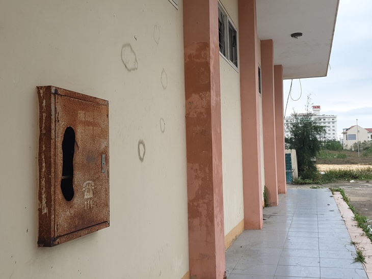 Hình ảnh nhếch nhác của những khu chợ bỏ hoang trong lòng TP. Đồng Hới - Ảnh 10.
