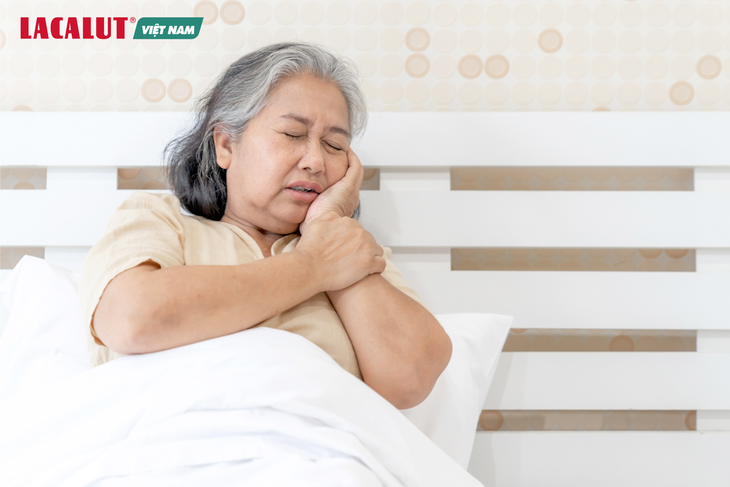 Cách nhất định phải biết để phòng bệnh viêm nha chu và tụt lợi hiệu quả cho người già - Ảnh 1. Cách nhất định phải biết để phòng bệnh viêm nha chu và tụt lợi hiệu quả cho người già - Ảnh 1.