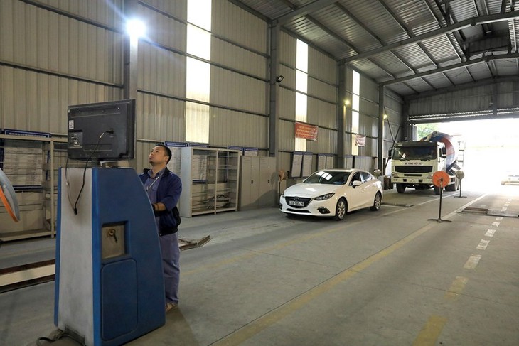 Các Trung tâm đăng kiểm tại Hà Nội không còn tình trạng ùn tắc - Ảnh 3.