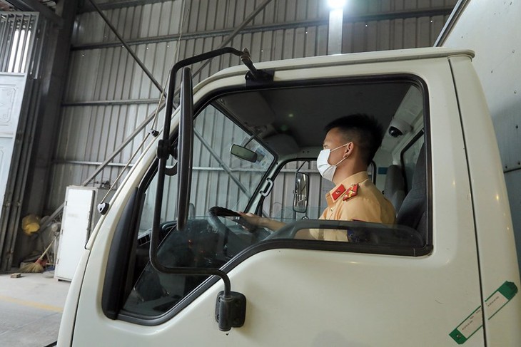 Các Trung tâm đăng kiểm tại Hà Nội không còn tình trạng ùn tắc - Ảnh 6.