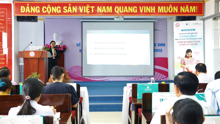 Triển khai chương trình xét nghiệm gen triSureFirst miễn phí cho thai phụ: "Đừng để bệnh Down là nỗi lo của mẹ" - Ảnh 3.
