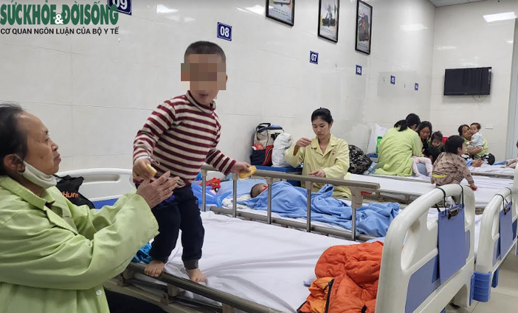Hà Nội gia tăng số trẻ mắc bệnh lý về đường hô hấp - Ảnh 2.