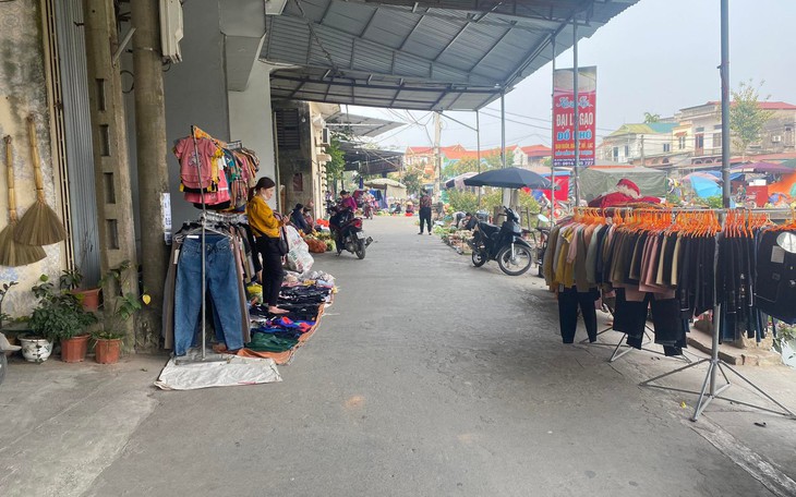 Phụ huynh ‘sốc’ trước hành vi bạo hành bé trai 17 tháng tuổi tử vong của hai cô giáo