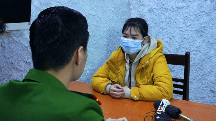 Phê chuẩn khởi tố 2 ‘bảo mẫu’ đánh đập bé trai 17 tháng tuổi tử vong tội Giết người - Ảnh 2. Phê chuẩn khởi tố 2 ‘bảo mẫu’ đánh đập bé trai 17 tháng tuổi tử vong tội Giết người - Ảnh 2.