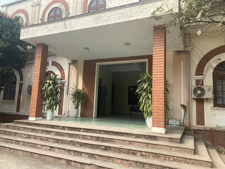 Vụ bé trai 17 tháng tuổi tử vong: ‘Khi đến trạm y tế người cháu trắng nhợt, tay co quắp’ - Ảnh 3. Vụ bé trai 17 tháng tuổi tử vong: ‘Khi đến trạm y tế người cháu trắng nhợt, tay co quắp’ - Ảnh 3.