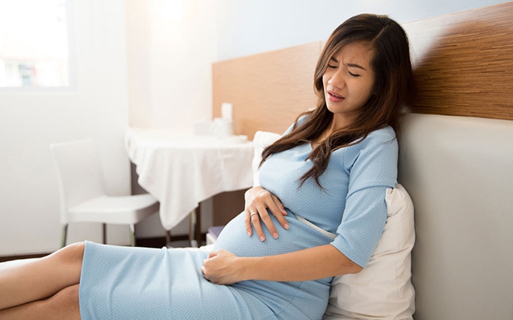 Phát hiện u buồng trứng khi mang thai, mẹ bầu cần làm gì?