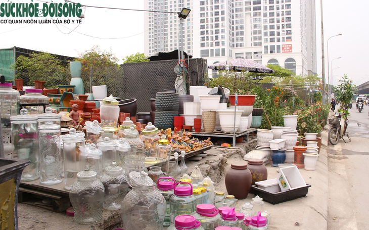 Chuyên gia đề xuất thu phí vỉa hè để ngăn chặn ‘tham nhũng vặt’