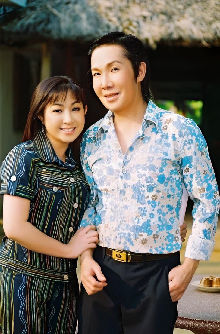 'Ông hoàng cải lương' Vũ Linh những năm tháng cuối đời đau đáu ánh đèn sân khấu - Ảnh 4. 'Ông hoàng cải lương' Vũ Linh những năm tháng cuối đời đau đáu ánh đèn sân khấu - Ảnh 4.