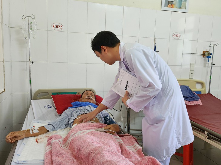 Hải Phòng: Cấp cứu thành công ca chảy máu tiêu hóa mức độ rất nặng - Ảnh 1.