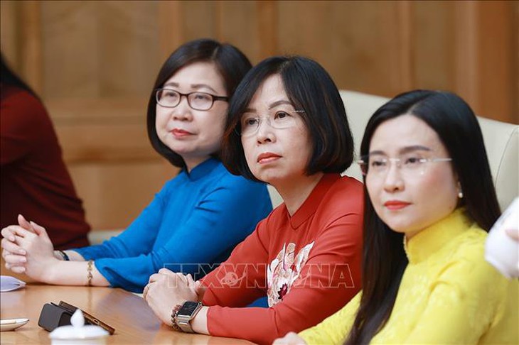 Thủ tướng: Tạo môi trường, điều kiện để phát huy vai trò của phụ nữ Việt Nam - Ảnh 8.