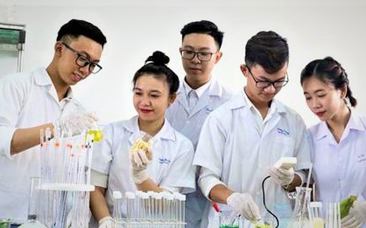Khối ngành Y Dược có cần thiết phải tổ chức kỳ thi riêng?