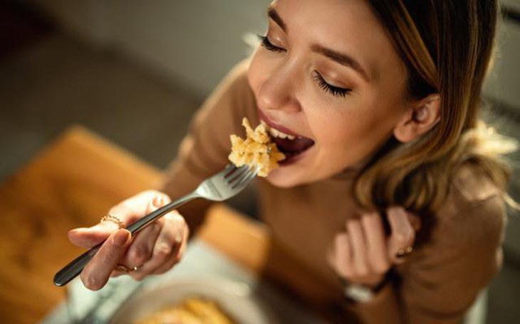 Bỏ ngay những thói quen này nếu bạn không muốn già trước tuổi