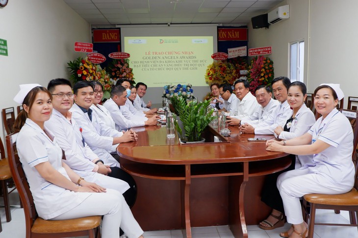 Bệnh viện Đa khoa khu vực Thủ Đức nhận "Chứng nhận vàng" trong điều trị đột quỵ - Ảnh 3. Bệnh viện Đa khoa khu vực Thủ Đức nhận "Chứng nhận vàng" trong điều trị đột quỵ - Ảnh 3.