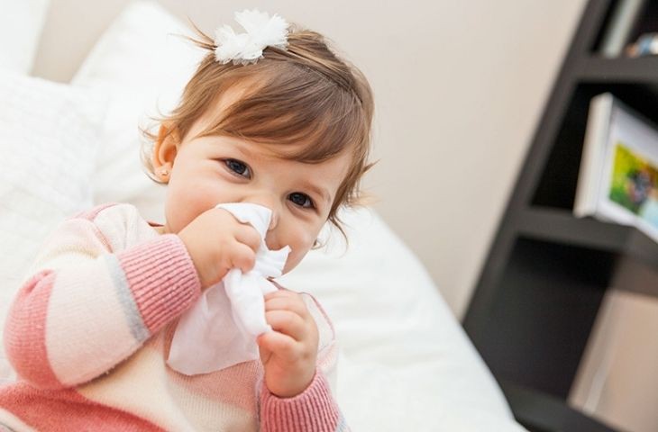 Cảm lạnh ở trẻ em, không phải lúc nào cũng cần dùng thuốc - Ảnh 1.