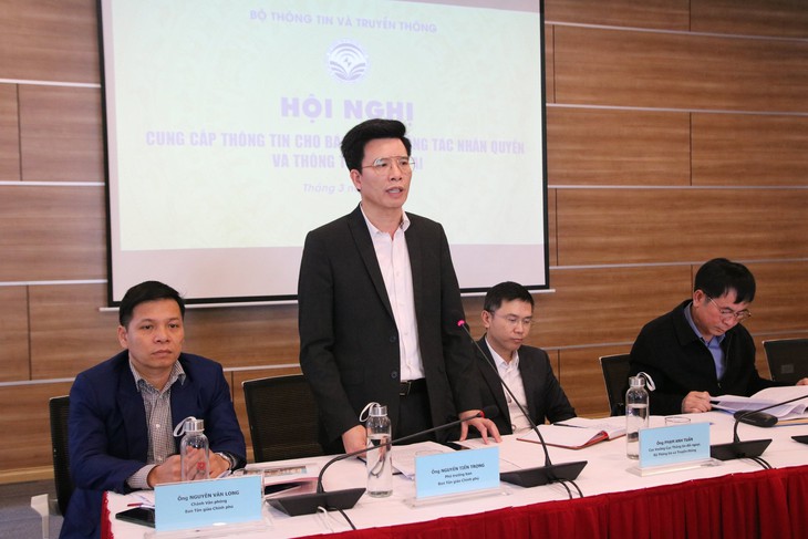 Ra mắt Sách trắng 'Tôn giáo và chính sách tôn giáo ở Việt Nam' - Ảnh 1.