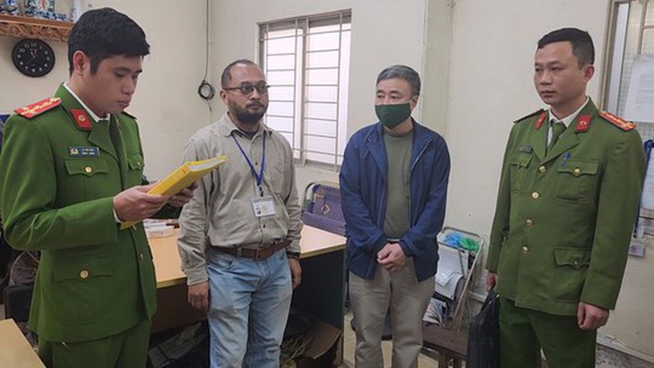 Trung tâm đăng kiểm ăn chia tiền nhận ‘bôi trơn’ theo cấp bậc - Ảnh 1.