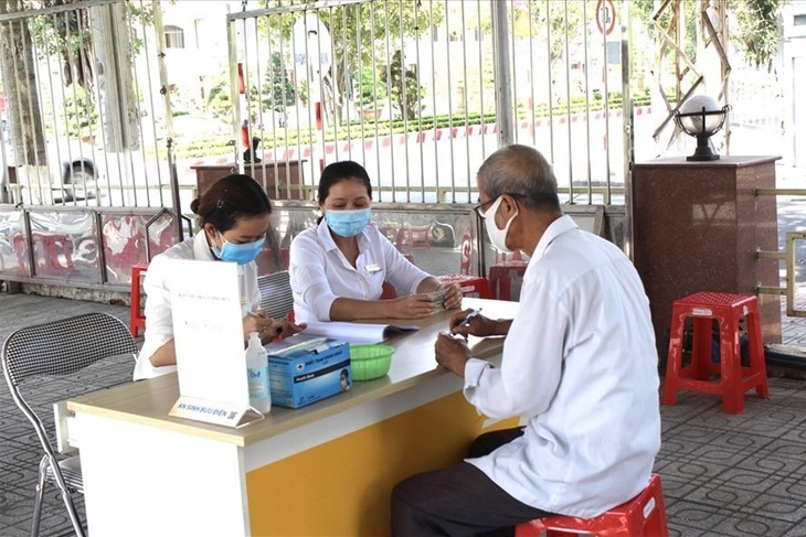 Ngành BHXH đã giải quyết gần 21.000 người hưởng chế độ hưu trí, tử tuất, tai nạn lao động 4 tháng đầu năm- Ảnh 1. Ngành BHXH đã giải quyết gần 21.000 người hưởng chế độ hưu trí, tử tuất, tai nạn lao động 4 tháng đầu năm- Ảnh 1.