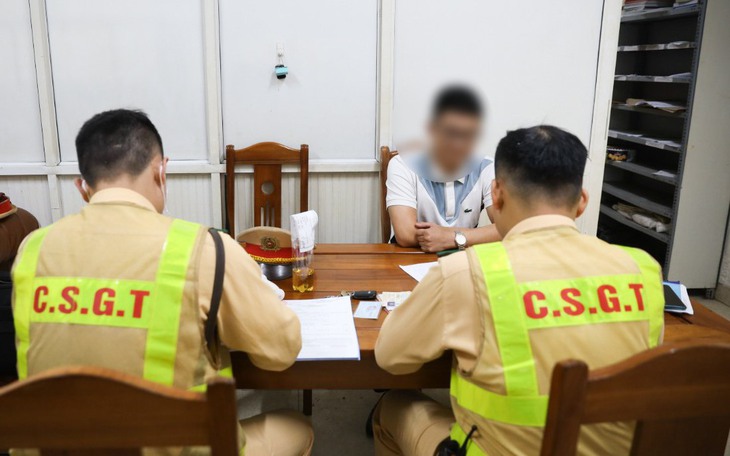 Liên tiếp phát hiện tài xế xe khách dương tính với ma túy