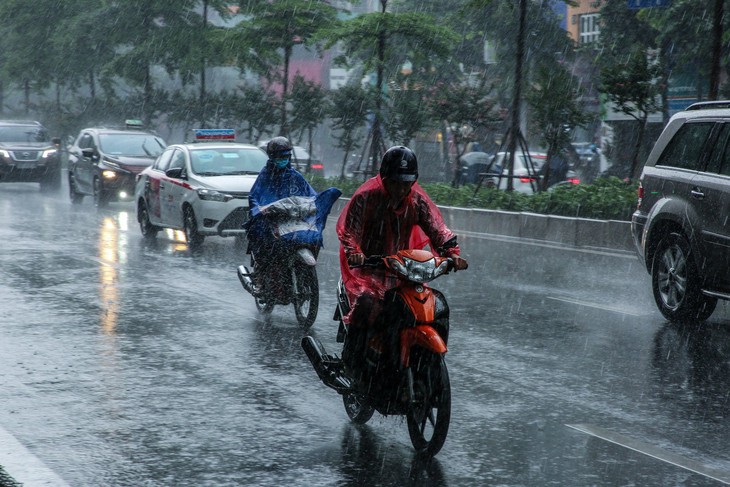 Thời tiết hôm nay 1/4: Miền Bắc có nơi mưa to trước khi đón nắng nóng - Ảnh 1.