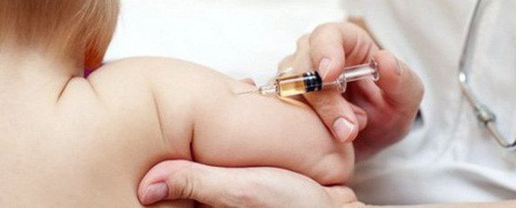 Việt Nam có nguy cơ cao xâm nhập bại liệt hoang dại, khẩn trương tiêm vaccine cho trẻ