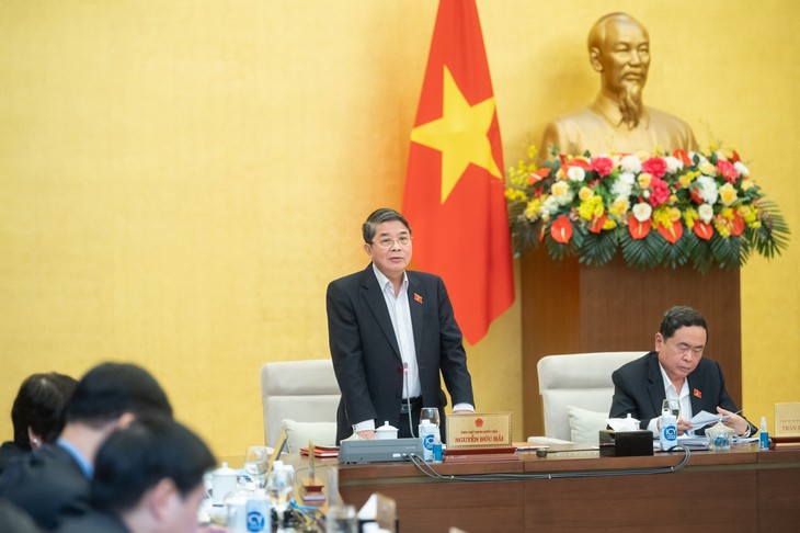 Chủ tịch Quốc hội đánh giá cao Đoàn giám sát triển khai công việc công rất công phu - Ảnh 4. Chủ tịch Quốc hội đánh giá cao Đoàn giám sát triển khai công việc công rất công phu - Ảnh 4.
