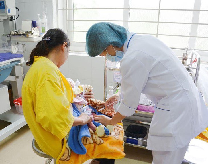 Cảnh báo: Bệnh thủy đậu ở trẻ em tăng nhanh với những biến chứng nguy hiểm khó lường - Ảnh 2.