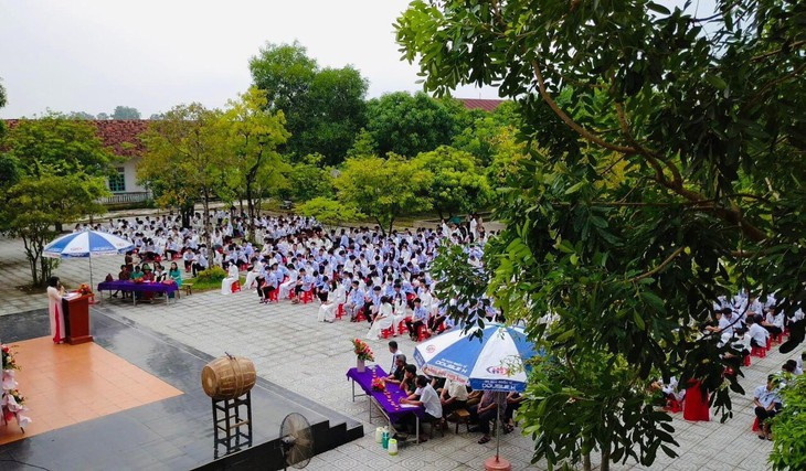 Trường THPT Mai Hắc Đế - Tự hào tuổi 18 trên quê hương Bác Hồ - Ảnh 1. Trường THPT Mai Hắc Đế - Tự hào tuổi 18 trên quê hương Bác Hồ - Ảnh 1.