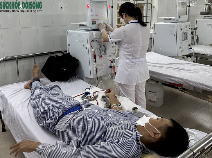 Giám đốc Bệnh viện Đa khoa tỉnh Nam Định cam kết không để bệnh nhân chạy thận phải dừng - Ảnh 1. Giám đốc Bệnh viện Đa khoa tỉnh Nam Định cam kết không để bệnh nhân chạy thận phải dừng - Ảnh 1.