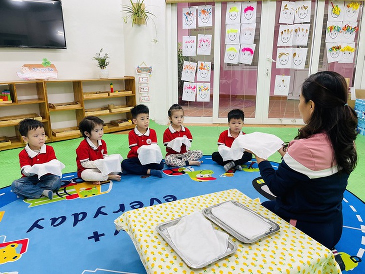 Số ca mắc COVID-19 tăng, nhiều trường khuyến cáo thực hiện nghiêm công tác phòng, chống dịch - Ảnh 2. Số ca mắc COVID-19 tăng, nhiều trường khuyến cáo thực hiện nghiêm công tác phòng, chống dịch - Ảnh 2.