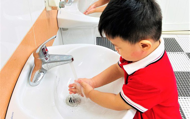 Số ca mắc COVID-19 tăng, nhiều trường khuyến cáo thực hiện nghiêm công tác phòng, chống dịch
