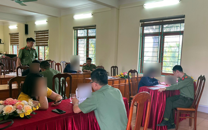 Xử lý 9 người tung tin giả liên quan vụ nữ nhân viên văn phòng cướp tiền của người bán xăng