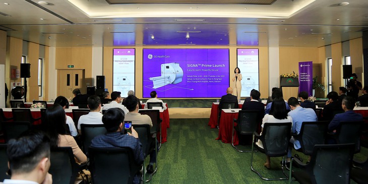 GE HealthCare ra mắt máy chụp cộng hưởng từ SIGNA™ Prime mới tại Bệnh viện Đa khoa Hồng Ngọc - Ảnh 3. GE HealthCare ra mắt máy chụp cộng hưởng từ SIGNA™ Prime mới tại Bệnh viện Đa khoa Hồng Ngọc - Ảnh 3.