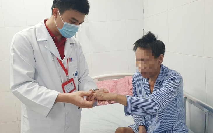Người bệnh phong tàn tật được phẫu thuật miễn phí tại BV Da liễu Trung ương