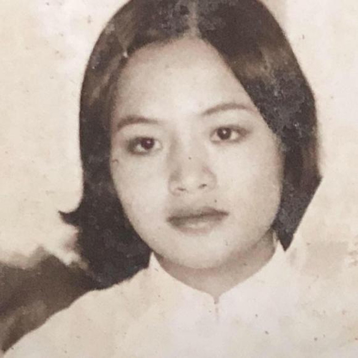Mẹ ruột Thu Quỳnh: 'Thiên nga của sân khấu kịch' thập niên 90, tuổi hưu là hậu phương cho con cái - Ảnh 2. Mẹ ruột Thu Quỳnh: 'Thiên nga của sân khấu kịch' thập niên 90, tuổi hưu là hậu phương cho con cái - Ảnh 2.