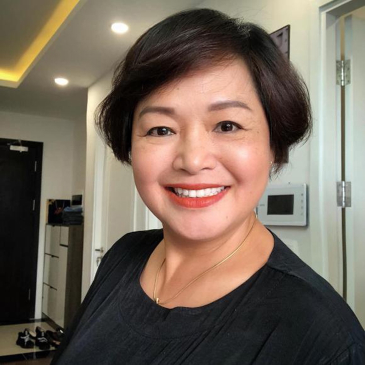 Mẹ ruột Thu Quỳnh: 'Thiên nga của sân khấu kịch' thập niên 90, tuổi hưu là hậu phương cho con cái - Ảnh 8. Mẹ ruột Thu Quỳnh: 'Thiên nga của sân khấu kịch' thập niên 90, tuổi hưu là hậu phương cho con cái - Ảnh 8.