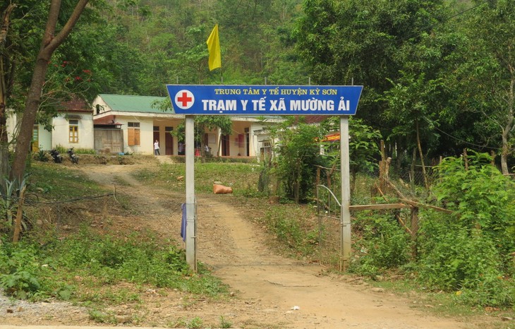 Sản phụ ướt lạnh trong phòng đẻ dột nát - Ảnh 2.